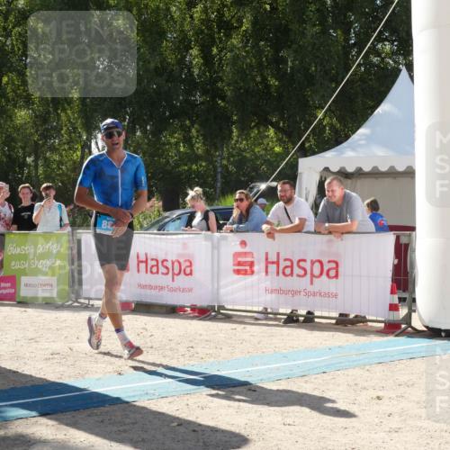 07.09.2025 - 19. Norderstedt Triathlon Zöllner http://msf.ph/oto/8789783 07.09.2025 15:21:00 Ziel 880 meine-sportfotos.de