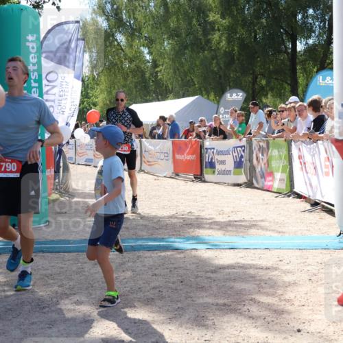 07.09.2025 - 19. Norderstedt Triathlon Zöllner http://msf.ph/oto/8789784 07.09.2025 13:53:51 Ziel 230, 790, 805 meine-sportfotos.de