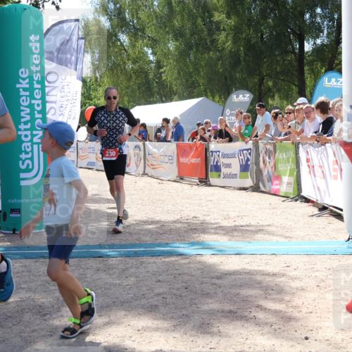 07.09.2025 - 19. Norderstedt Triathlon Zöllner http://msf.ph/oto/8789789 07.09.2025 13:53:51 Ziel 230, 790, 805 meine-sportfotos.de