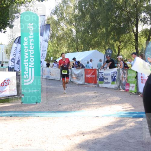 07.09.2025 - 19. Norderstedt Triathlon Zöllner http://msf.ph/oto/8789793 07.09.2025 16:21:15 Ziel 501 meine-sportfotos.de