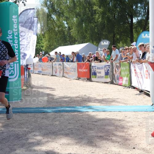 07.09.2025 - 19. Norderstedt Triathlon Zöllner http://msf.ph/oto/8789804 07.09.2025 13:53:52 Ziel 230, 790, 805 meine-sportfotos.de