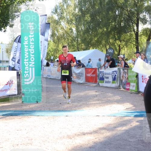 07.09.2025 - 19. Norderstedt Triathlon Zöllner http://msf.ph/oto/8789813 07.09.2025 16:21:16 Ziel 501 meine-sportfotos.de