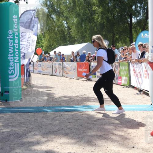 07.09.2025 - 19. Norderstedt Triathlon Zöllner http://msf.ph/oto/8789818 07.09.2025 13:53:53 Ziel 230, 790, 805 meine-sportfotos.de