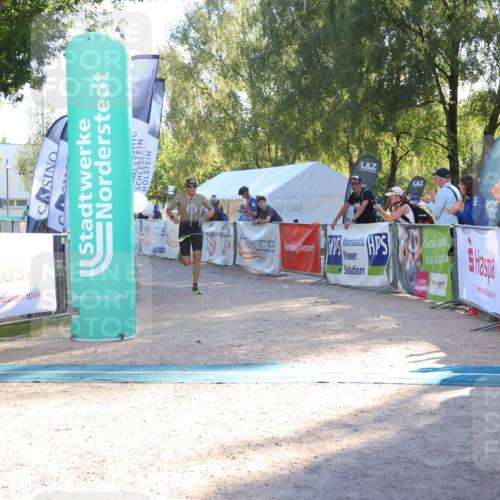 07.09.2025 - 19. Norderstedt Triathlon Zöllner http://msf.ph/oto/8789835 07.09.2025 16:21:31 Ziel 510 meine-sportfotos.de