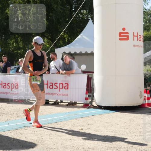 07.09.2025 - 19. Norderstedt Triathlon Zöllner http://msf.ph/oto/8789838 07.09.2025 15:22:12 Ziel 1001 meine-sportfotos.de