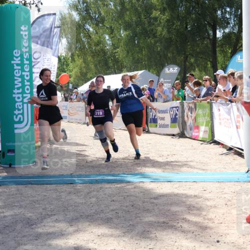 07.09.2025 - 19. Norderstedt Triathlon Zöllner http://msf.ph/oto/8789845 07.09.2025 13:54:34 Ziel 319, 1261 meine-sportfotos.de
