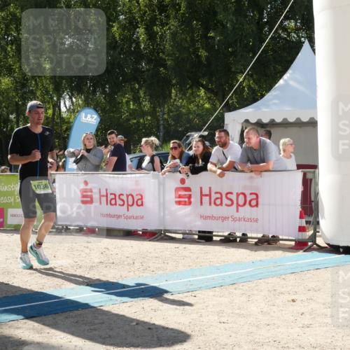 07.09.2025 - 19. Norderstedt Triathlon Zöllner http://msf.ph/oto/8789846 07.09.2025 15:22:26 Ziel 1036 meine-sportfotos.de
