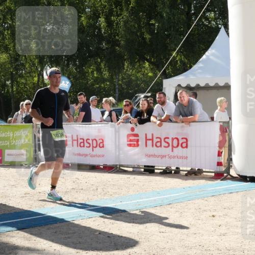 07.09.2025 - 19. Norderstedt Triathlon Zöllner http://msf.ph/oto/8789850 07.09.2025 15:22:26 Ziel 1036 meine-sportfotos.de