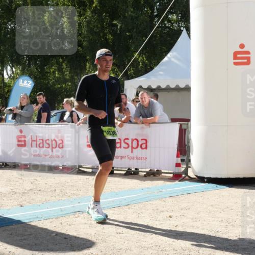 07.09.2025 - 19. Norderstedt Triathlon Zöllner http://msf.ph/oto/8789856 07.09.2025 15:22:27 Ziel 1036 meine-sportfotos.de