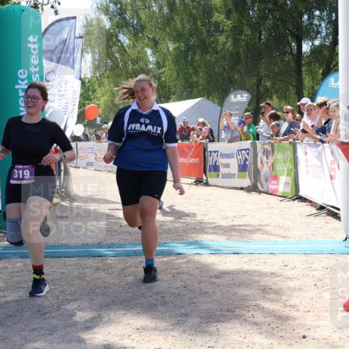 07.09.2025 - 19. Norderstedt Triathlon Zöllner http://msf.ph/oto/8789857 07.09.2025 13:54:35 Ziel 319, 1261 meine-sportfotos.de