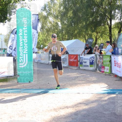 07.09.2025 - 19. Norderstedt Triathlon Zöllner http://msf.ph/oto/8789858 07.09.2025 16:21:32 Ziel 510 meine-sportfotos.de