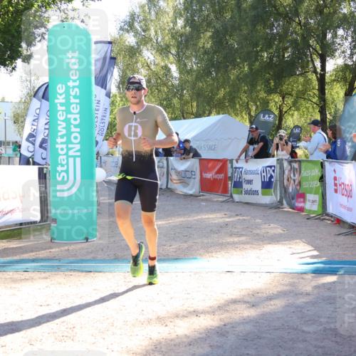 07.09.2025 - 19. Norderstedt Triathlon Zöllner http://msf.ph/oto/8789864 07.09.2025 16:21:33 Ziel 442, 510 meine-sportfotos.de