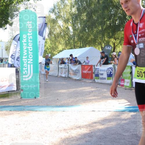 07.09.2025 - 19. Norderstedt Triathlon Zöllner http://msf.ph/oto/8789877 07.09.2025 16:21:34 Ziel 442, 510 meine-sportfotos.de