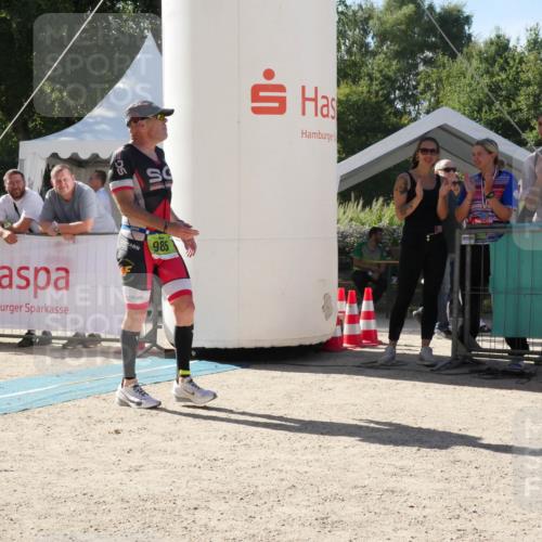 07.09.2025 - 19. Norderstedt Triathlon Zöllner http://msf.ph/oto/8789884 07.09.2025 15:22:39 Ziel 985 meine-sportfotos.de