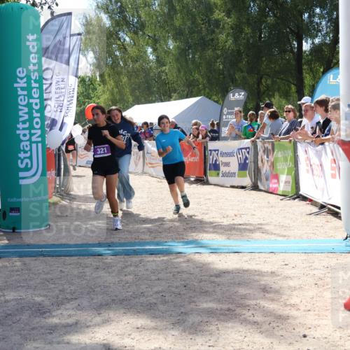 07.09.2025 - 19. Norderstedt Triathlon Zöllner http://msf.ph/oto/8789900 07.09.2025 13:55:07 Ziel 321, 842 meine-sportfotos.de