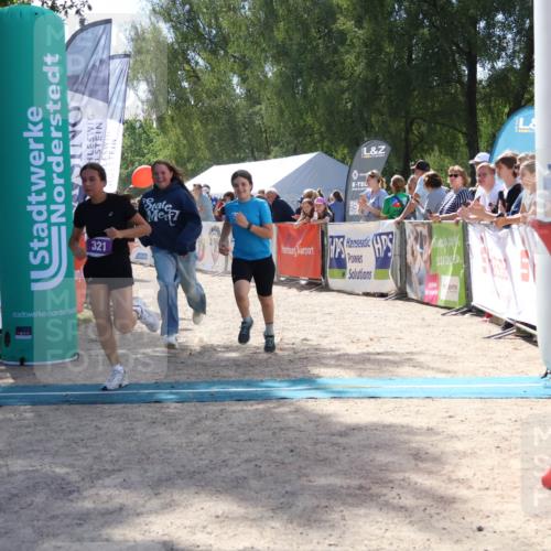 07.09.2025 - 19. Norderstedt Triathlon Zöllner http://msf.ph/oto/8789904 07.09.2025 13:55:07 Ziel 321, 842 meine-sportfotos.de