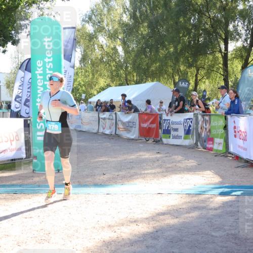 07.09.2025 - 19. Norderstedt Triathlon Zöllner http://msf.ph/oto/8789920 07.09.2025 16:21:42 Ziel 379, 442 meine-sportfotos.de
