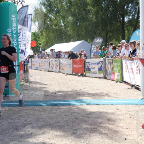 07.09.2025 - 19. Norderstedt Triathlon Zöllner http://msf.ph/oto/8789921 07.09.2025 13:55:13 Ziel 270, 321, 842 meine-sportfotos.de