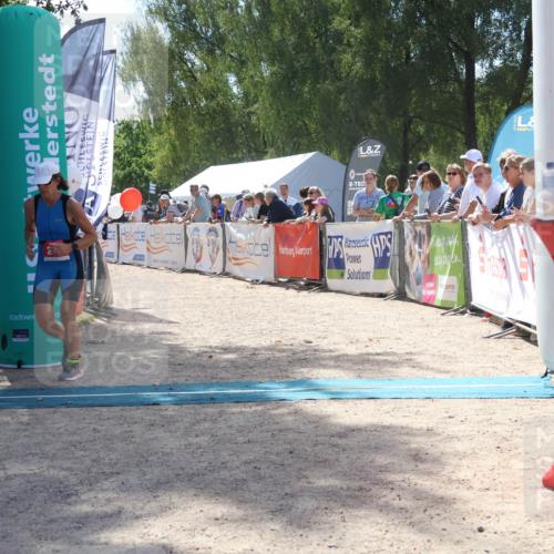 07.09.2025 - 19. Norderstedt Triathlon Zöllner http://msf.ph/oto/8789937 07.09.2025 13:55:18 Ziel 270, 842 meine-sportfotos.de