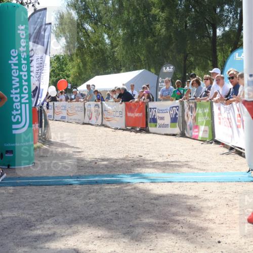 07.09.2025 - 19. Norderstedt Triathlon Zöllner http://msf.ph/oto/8789941 07.09.2025 13:55:18 Ziel 270, 842 meine-sportfotos.de