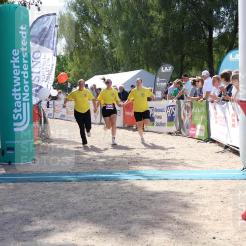 07.09.2025 - 19. Norderstedt Triathlon Zöllner http://msf.ph/oto/8789953 07.09.2025 13:56:01 Ziel 329 meine-sportfotos.de