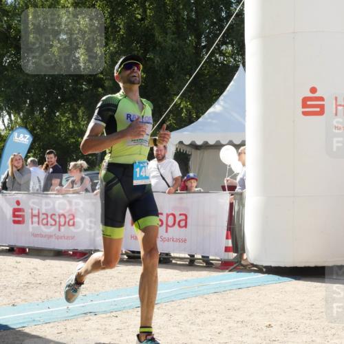 07.09.2025 - 19. Norderstedt Triathlon Zöllner http://msf.ph/oto/8789968 07.09.2025 15:24:35 Ziel 1469 meine-sportfotos.de
