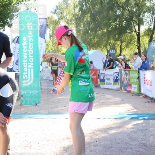 07.09.2025 - 19. Norderstedt Triathlon Zöllner http://msf.ph/oto/8789969 07.09.2025 16:22:04 Ziel 504, 522, 541 meine-sportfotos.de