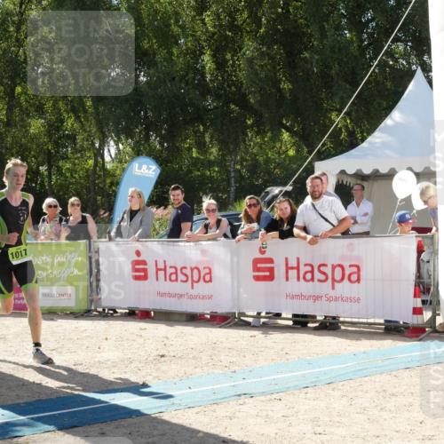 07.09.2025 - 19. Norderstedt Triathlon Zöllner http://msf.ph/oto/8789971 07.09.2025 15:24:56 Ziel 1017 meine-sportfotos.de
