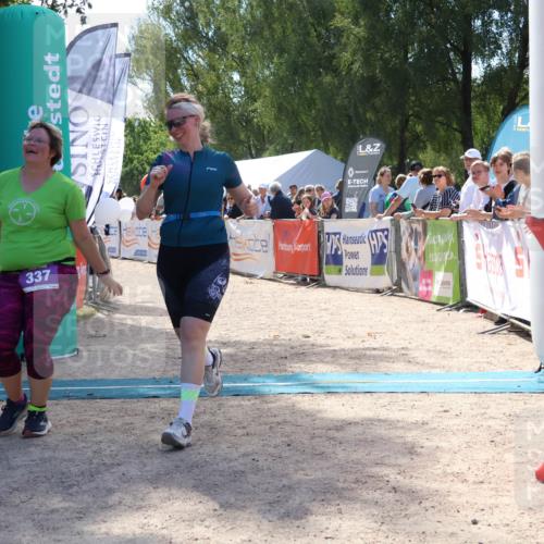 07.09.2025 - 19. Norderstedt Triathlon Zöllner http://msf.ph/oto/8790042 07.09.2025 13:56:42 Ziel 337 meine-sportfotos.de