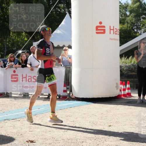 07.09.2025 - 19. Norderstedt Triathlon Zöllner http://msf.ph/oto/8790043 07.09.2025 15:26:22 Ziel 981 meine-sportfotos.de