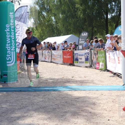 07.09.2025 - 19. Norderstedt Triathlon Zöllner http://msf.ph/oto/8790049 07.09.2025 13:57:01 Ziel 310, 336 meine-sportfotos.de