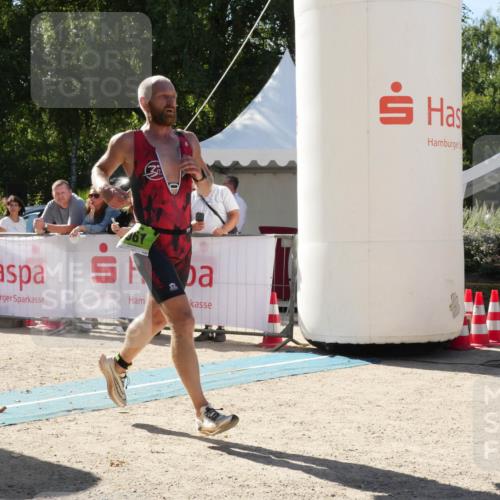 07.09.2025 - 19. Norderstedt Triathlon Zöllner http://msf.ph/oto/8790074 07.09.2025 15:28:19 Ziel 961 meine-sportfotos.de