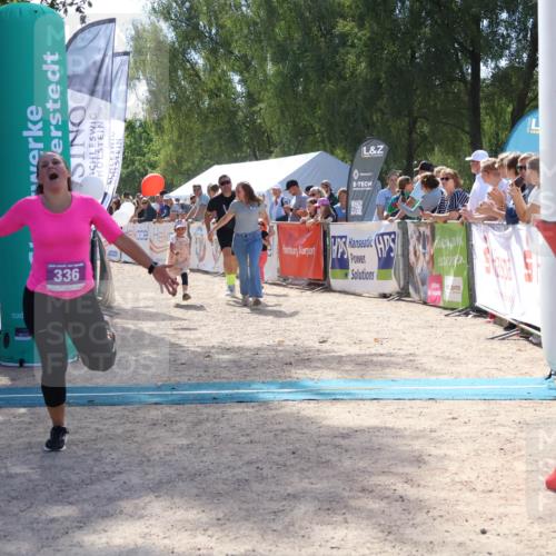07.09.2025 - 19. Norderstedt Triathlon Zöllner http://msf.ph/oto/8790089 07.09.2025 13:57:04 Ziel 310, 336 meine-sportfotos.de
