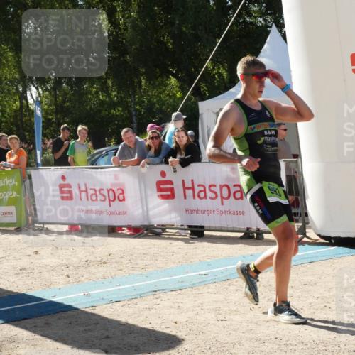07.09.2025 - 19. Norderstedt Triathlon Zöllner http://msf.ph/oto/8790098 07.09.2025 15:28:39 Ziel 993 meine-sportfotos.de