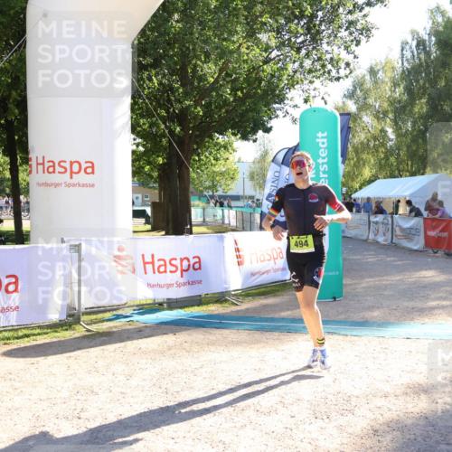 07.09.2025 - 19. Norderstedt Triathlon Zöllner http://msf.ph/oto/8790106 07.09.2025 16:23:50 Ziel 494, 538 meine-sportfotos.de
