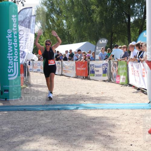 07.09.2025 - 19. Norderstedt Triathlon Zöllner http://msf.ph/oto/8790130 07.09.2025 13:57:18 Ziel 744 meine-sportfotos.de