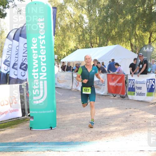 07.09.2025 - 19. Norderstedt Triathlon Zöllner http://msf.ph/oto/8790136 07.09.2025 16:24:06 Ziel 527 meine-sportfotos.de