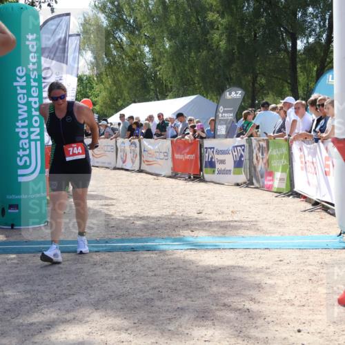 07.09.2025 - 19. Norderstedt Triathlon Zöllner http://msf.ph/oto/8790148 07.09.2025 13:57:20 Ziel 744 meine-sportfotos.de