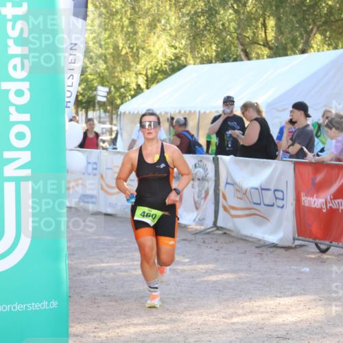 07.09.2025 - 19. Norderstedt Triathlon Zöllner http://msf.ph/oto/8790155 07.09.2025 16:24:39 Ziel 460 meine-sportfotos.de