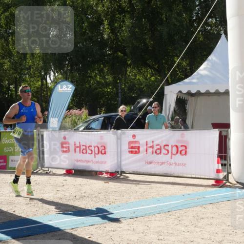 07.09.2025 - 19. Norderstedt Triathlon Zöllner http://msf.ph/oto/8790162 07.09.2025 15:31:43 Ziel 1010 meine-sportfotos.de