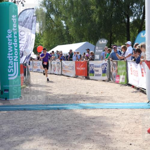 07.09.2025 - 19. Norderstedt Triathlon Zöllner http://msf.ph/oto/8790181 07.09.2025 13:58:19 Ziel 298 meine-sportfotos.de