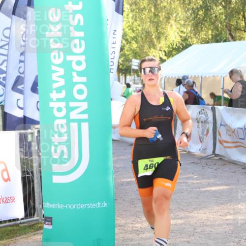 07.09.2025 - 19. Norderstedt Triathlon Zöllner http://msf.ph/oto/8790183 07.09.2025 16:24:41 Ziel 460 meine-sportfotos.de