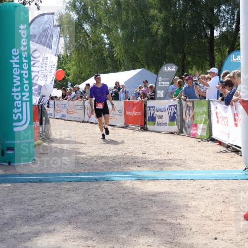 07.09.2025 - 19. Norderstedt Triathlon Zöllner http://msf.ph/oto/8790194 07.09.2025 13:58:20 Ziel 298, 312 meine-sportfotos.de