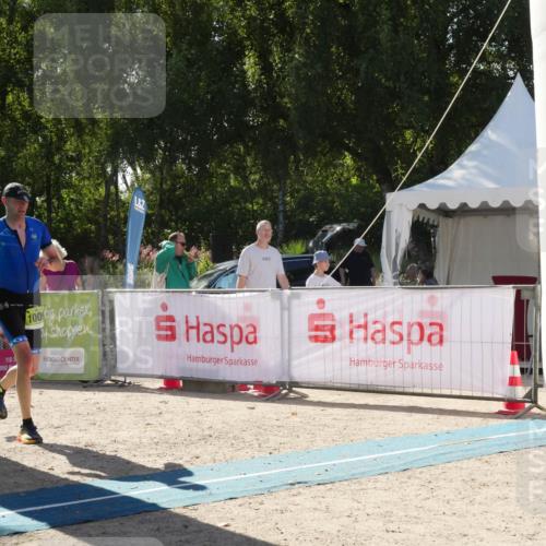 07.09.2025 - 19. Norderstedt Triathlon Zöllner http://msf.ph/oto/8790198 07.09.2025 15:32:54 Ziel 1009 meine-sportfotos.de