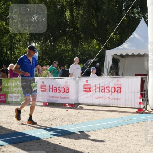 07.09.2025 - 19. Norderstedt Triathlon Zöllner http://msf.ph/oto/8790201 07.09.2025 15:32:54 Ziel 1009 meine-sportfotos.de