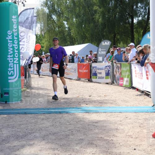 07.09.2025 - 19. Norderstedt Triathlon Zöllner http://msf.ph/oto/8790205 07.09.2025 13:58:21 Ziel 298, 312 meine-sportfotos.de