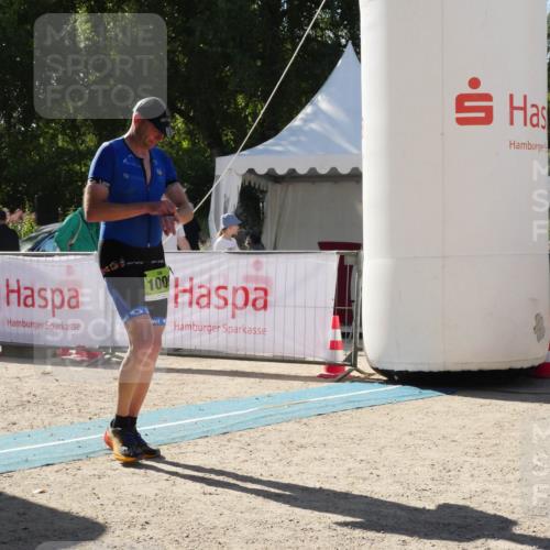 07.09.2025 - 19. Norderstedt Triathlon Zöllner http://msf.ph/oto/8790206 07.09.2025 15:32:55 Ziel 1009 meine-sportfotos.de