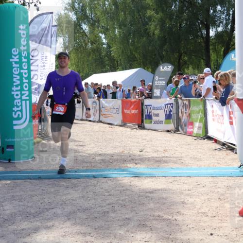 07.09.2025 - 19. Norderstedt Triathlon Zöllner http://msf.ph/oto/8790208 07.09.2025 13:58:21 Ziel 298, 312 meine-sportfotos.de
