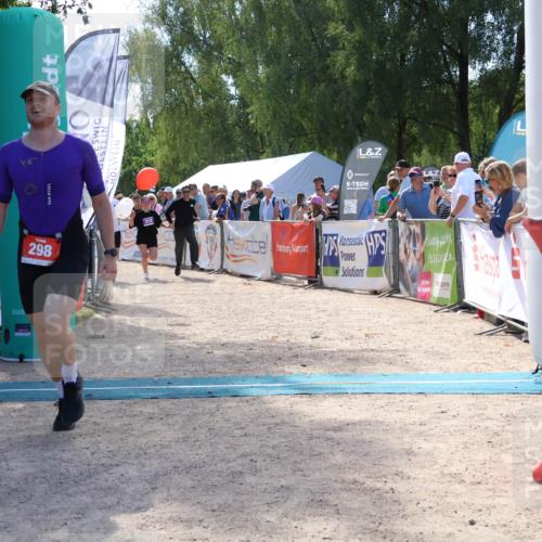 07.09.2025 - 19. Norderstedt Triathlon Zöllner http://msf.ph/oto/8790214 07.09.2025 13:58:22 Ziel 298, 312 meine-sportfotos.de