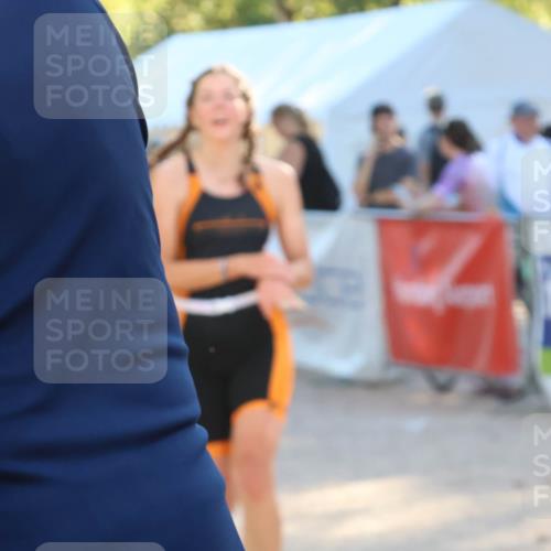 07.09.2025 - 19. Norderstedt Triathlon Zöllner http://msf.ph/oto/8790220 07.09.2025 16:24:52 Ziel 457, 528 meine-sportfotos.de
